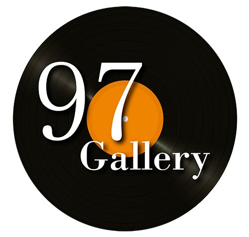 97Gallery Tienda de segunda mano en la zona de Llinars del Vallés, Barcelona. En ella se realiza la actividad de compra-venta de todo tipo de productos.