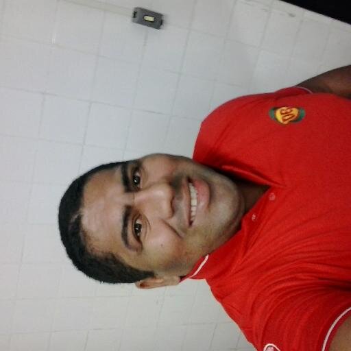 futebol,pizza,cinema,praia.