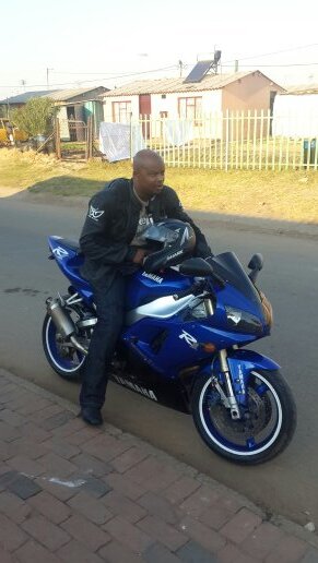 From Daveyton in Ekurhuleni.