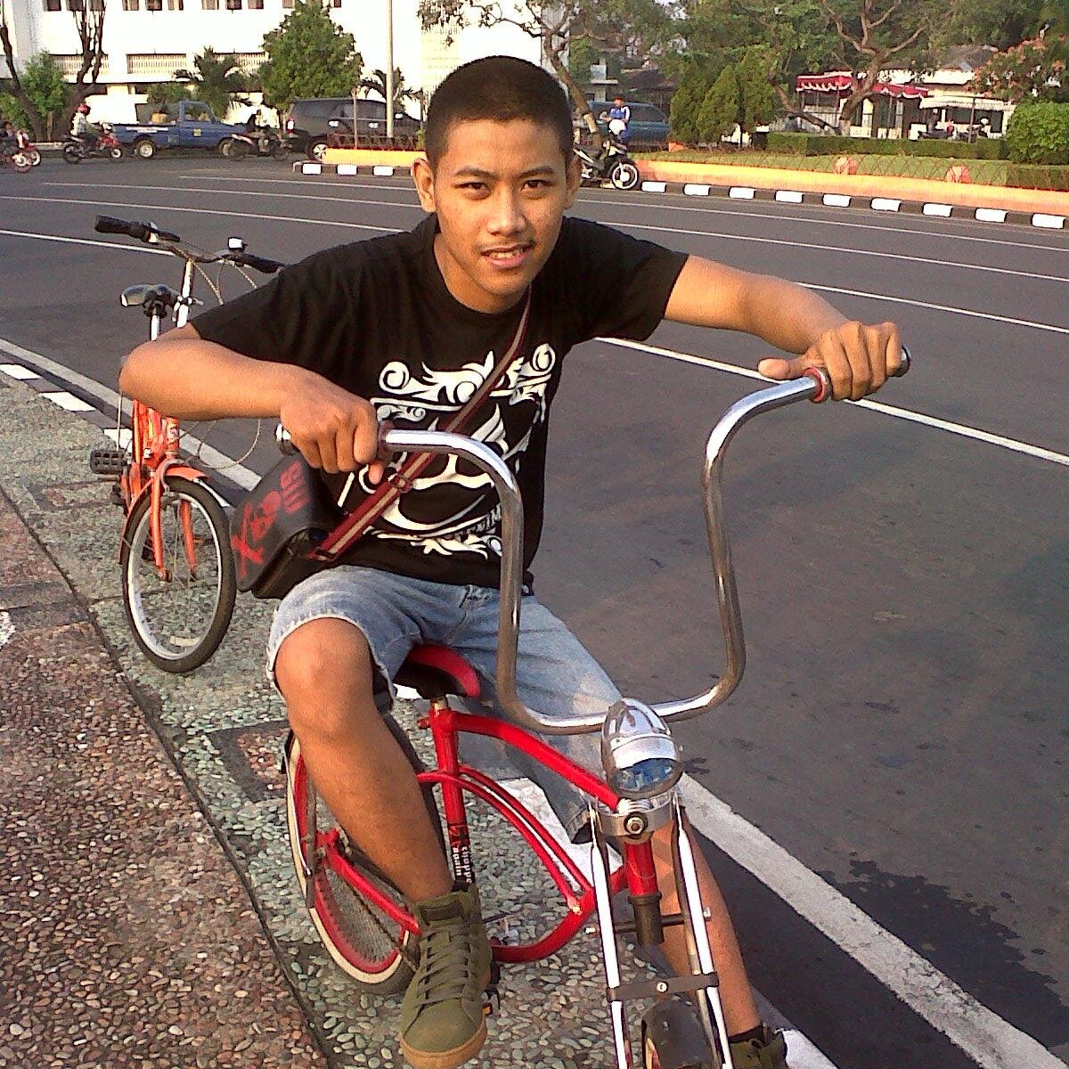 follow lngsung difollback !!! buktikan !!