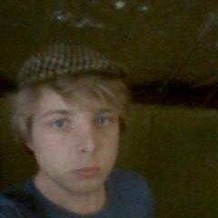 FeVandeputte's profile picture. Music & Education.
I study Marketing, I play drums & piano.
My Background is Communication.