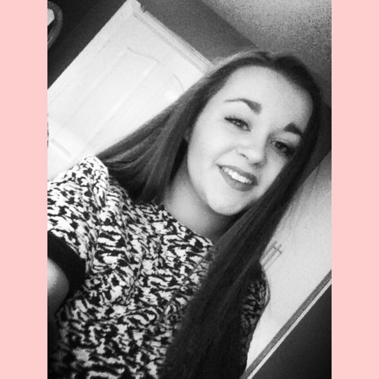 _aoife_rocks_'s profile picture. 27.2.10 09.1.11 26.6.11 seen them live 11.11.11 met them 13.11.11 JLS FOLLOWED ME best day ever AST DM'd me. Love them♥♥♥♥