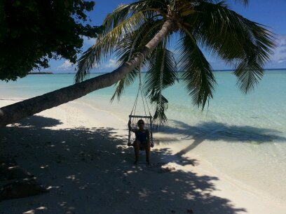 sid_dee's profile picture. wanderlust {a strong desire for impulse to wander or travel and explore the world}