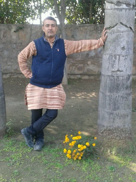 एक ध्वज एक अभिवादन एक पूजा पदृति::।