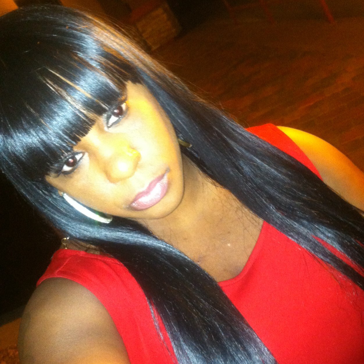Im different. irreplaceable. kinda cute. i stand out. my humor is beyond average. i sleep with no socks on. Boom.