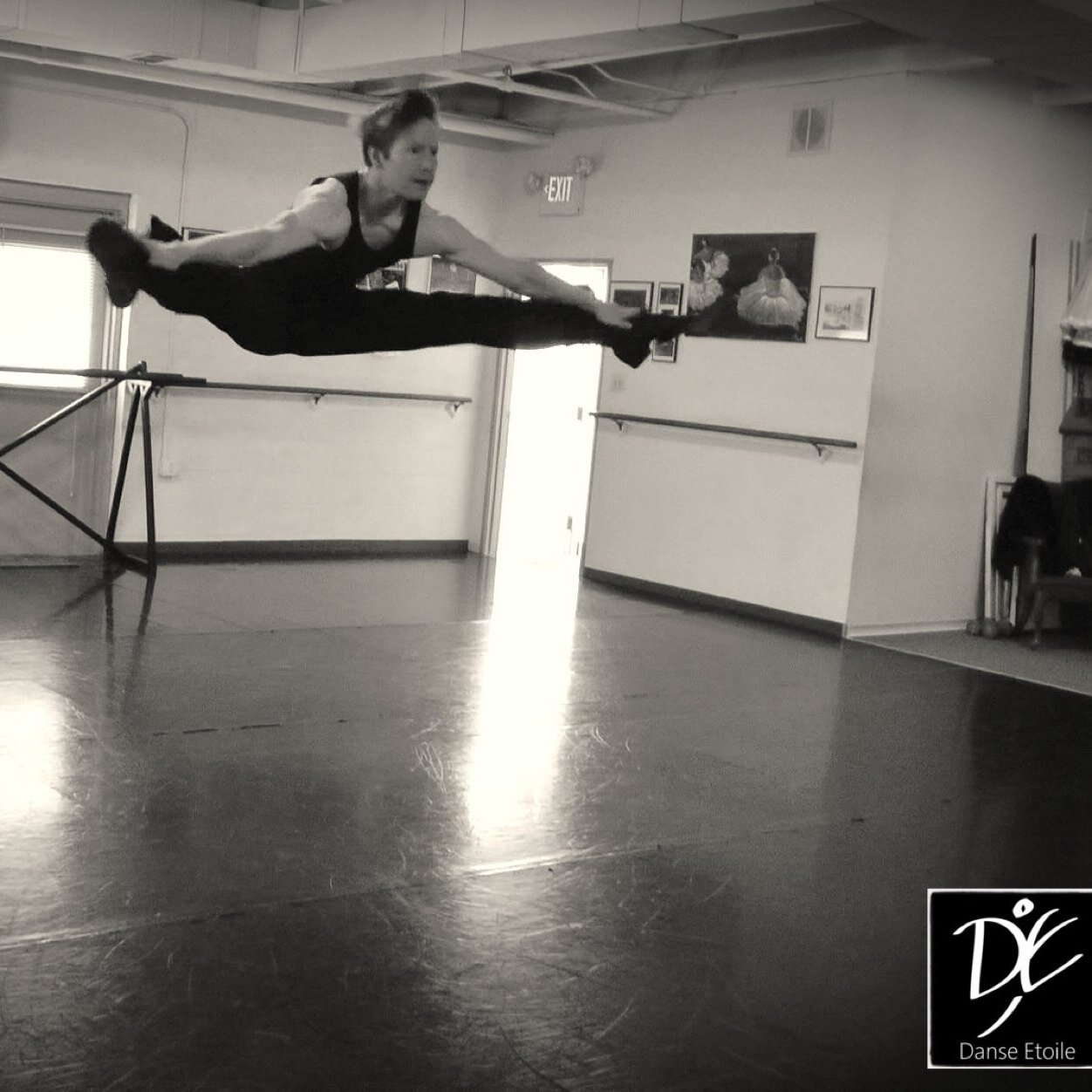 ChrisDanceSk8's profile picture. Figure skating coach and choreographer / company member with Danse Etoile Ballet