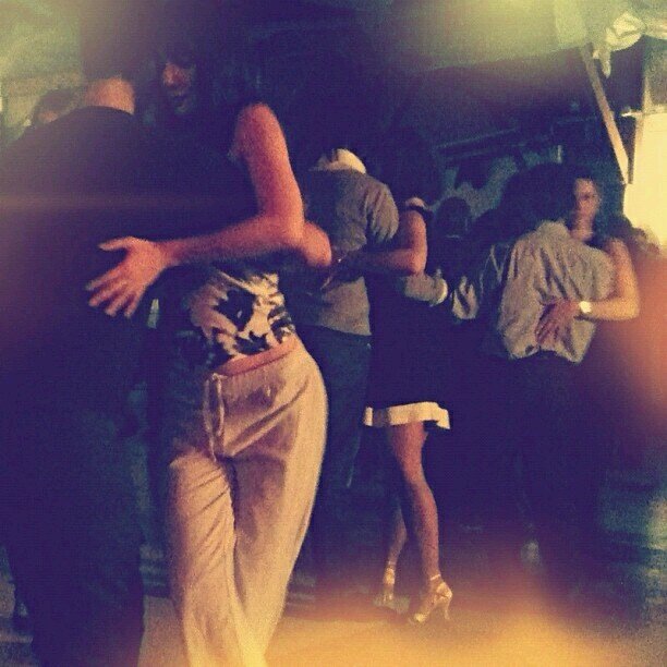 BAILEMOS!