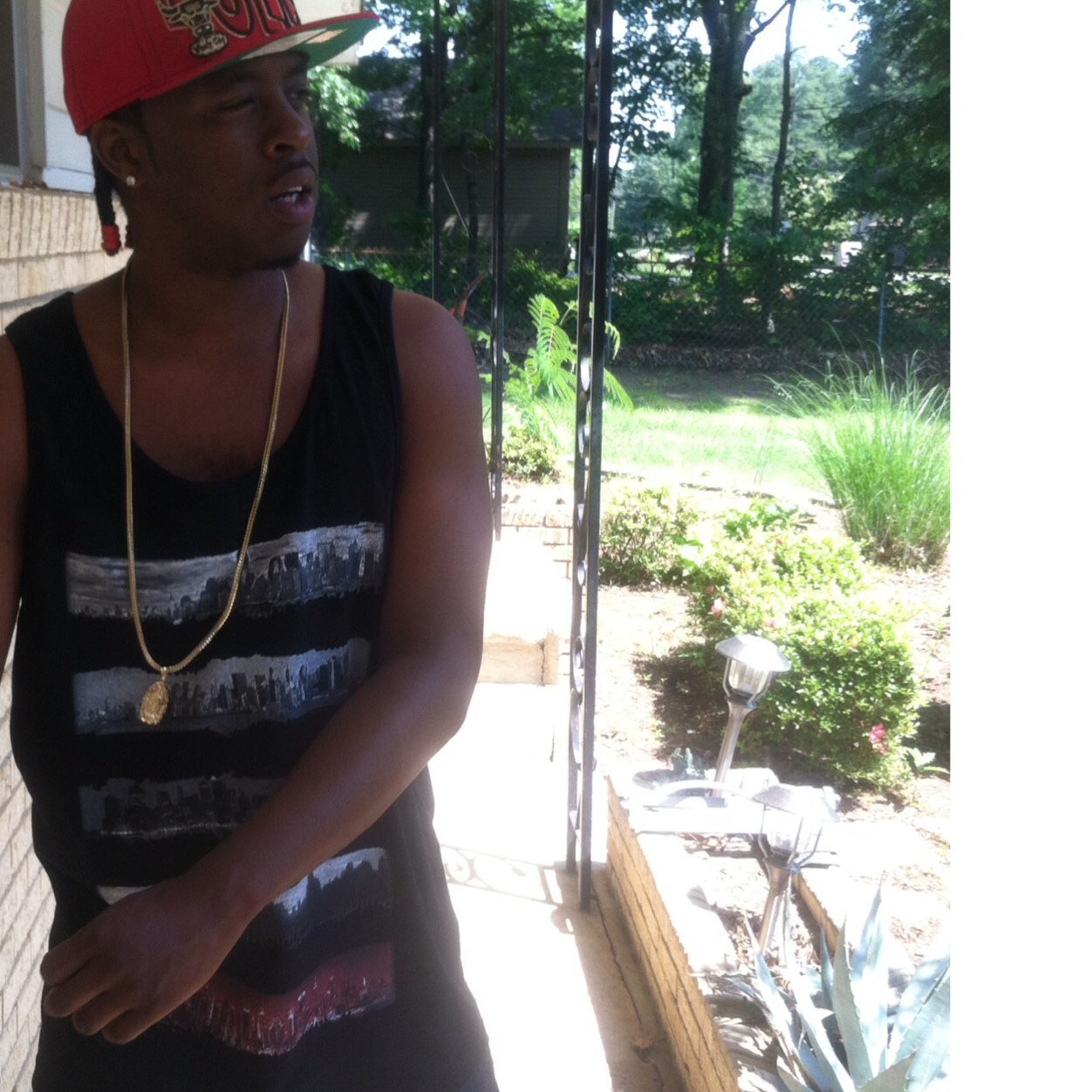 LowkeyceeNation's profile picture. HUSTLER & ADAPTER IT B( LIKE DAT SUMTIMEZ ) MONEY SOLVE ALL PROBLEMZ