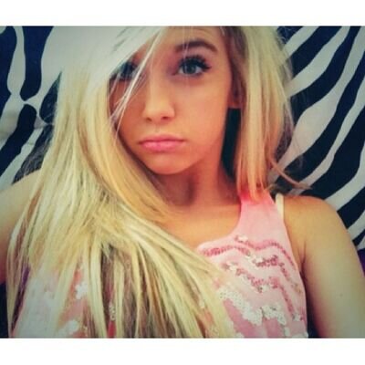 _TaylorMe_'s profile picture. Hey guys ... I'm Taylor, I'm 15 from NY ♡ .. music at the forefront of Favorites, luv 1D ... follow me i'll follow back...:)