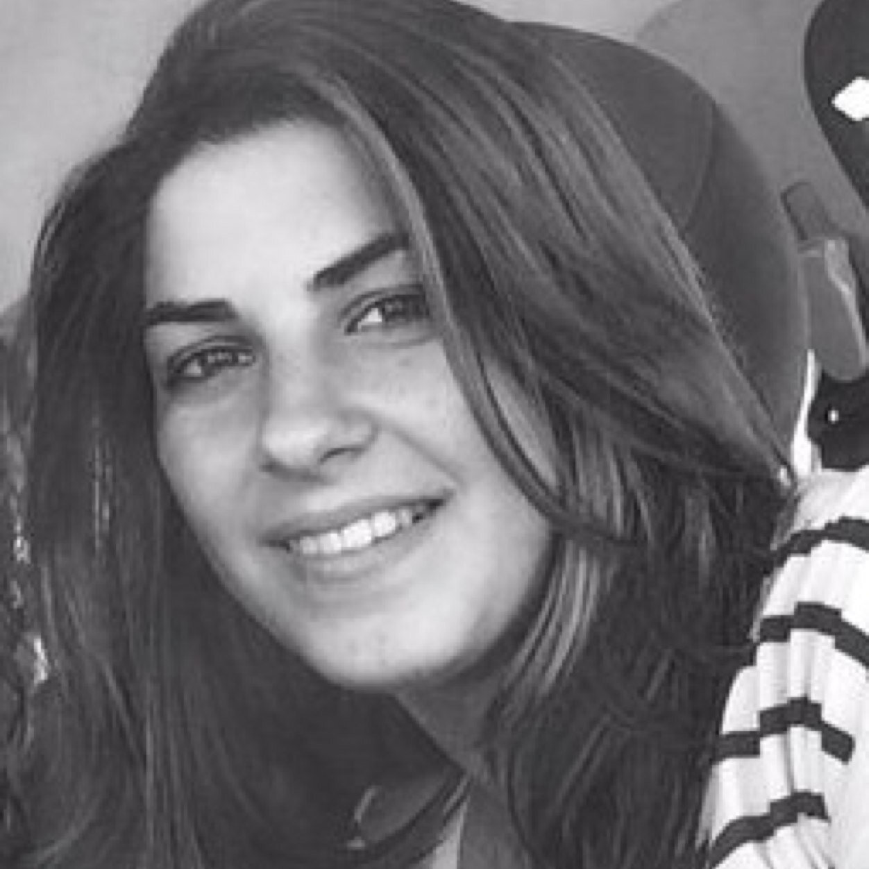 La sonrisa más bella llega despúes de la lagrima más dolorosa.