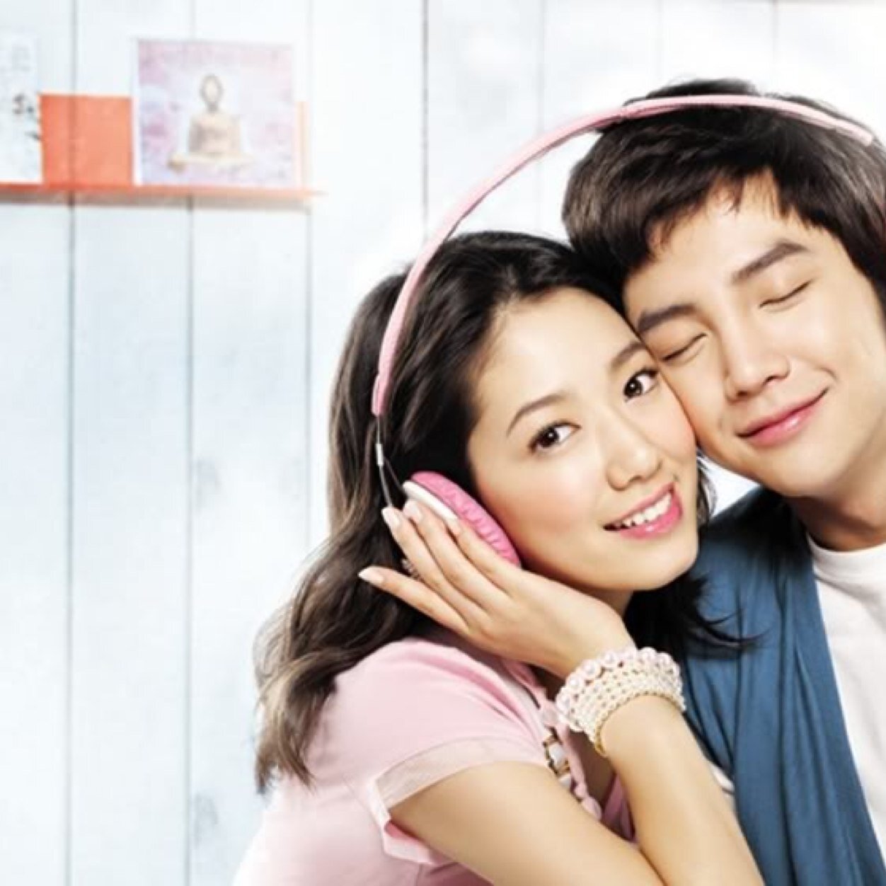 나는 한국어를 사랑하고 내가 그들에게 갈 수 있으면 좋겠다♥احب كووريا