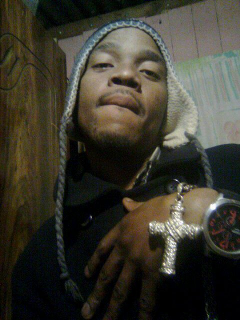 Cellphone specialist.Woolworths SA.rappa,swagga.sowe2 2 orangefarm n bck