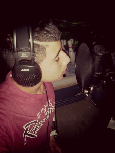 #Blessed | Original Young Rapper | Achieving Greatness | Email @abenavente6@gmail.com Follow Me On Instagram @official_tee187