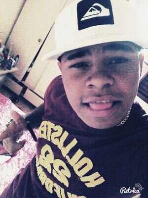 Eu tte flei, meu bem eu tte avisei ññ chora, eu ññ namoro ée so uma experiencia amorosa ♪