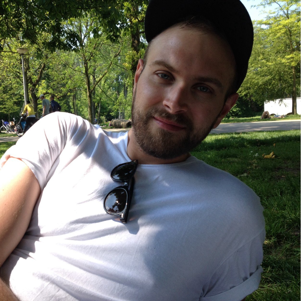 famelesschris's profile picture. 