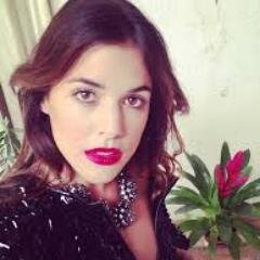 Psicologa...loca pero una loca linda....