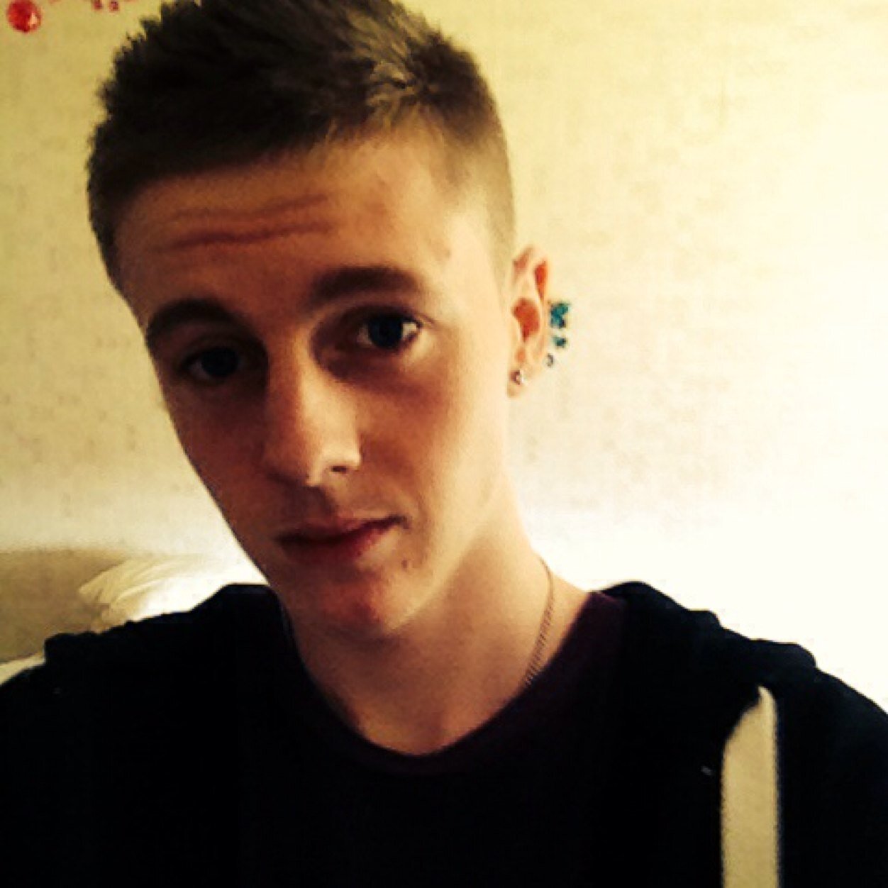 JackyBoiii420's profile picture. Roll roll roll a joint and pass it down the line,
Take a toke inhale the smoke and blow youre fucking mind