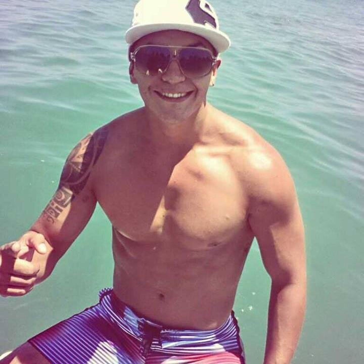 FcAntonioAbril's profile picture. Fc Oficial De Antonio Toño Abril Siganlo en @antonicalle7tc y su cuenta personal @Cuy_Cuenca