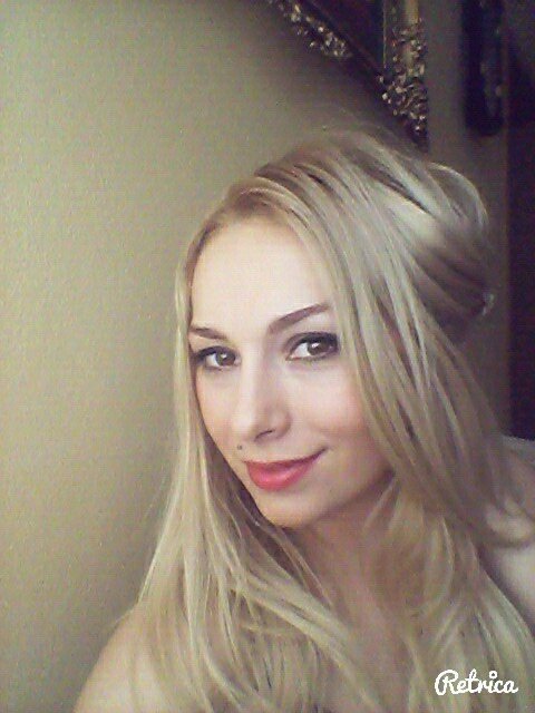 Ayda1011's profile picture. 