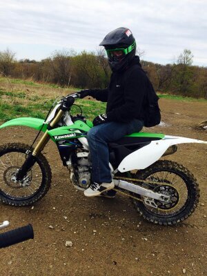 AJRMRZ's profile picture. 