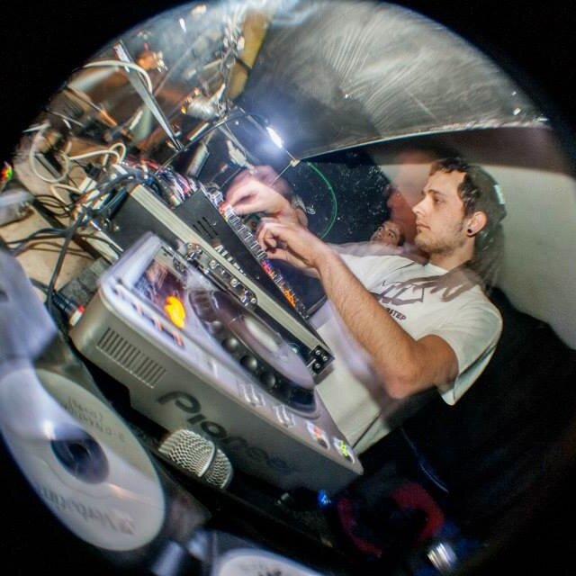 Palermo based listener, dj, producer. Every first Wednesday of the month 6-7 GMT on BassPort.FM representing Mind The Dubstep alongside Murk @murkdubz