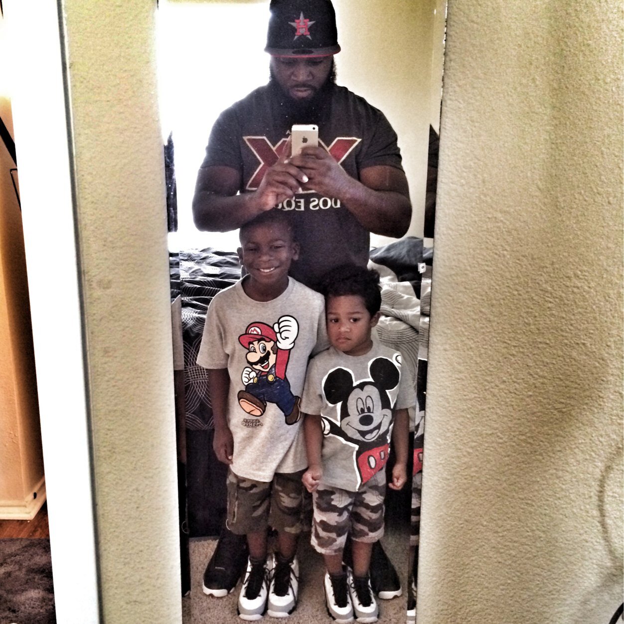 Sneaker enthusiast #TexansNation #TeamiPhone 6⃣ #TeamSag ♐ Xbox gamertag: aFLYindividual