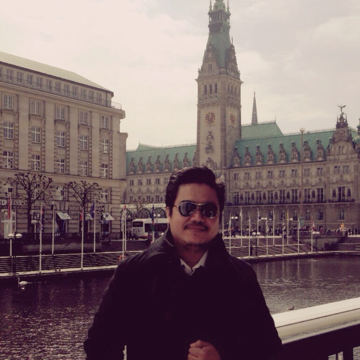 KovitTor's profile picture. 