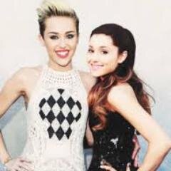 smiletors's profile picture. FC Ariana Grande e Miley Cyrus
