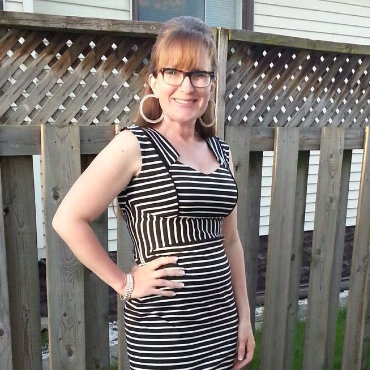 ELew73's profile picture. 