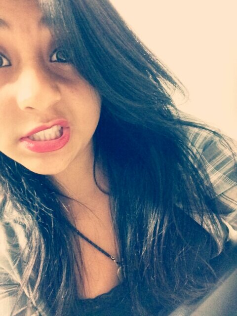Sigam meu novo Twitter @Dinha_Princess  eu sigo todos de volta ;) Beijinhos *-*