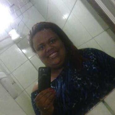 É só eu pensar em desistir que Deus me põe no colo e sussura ao meu coração: ” Ei, Eu tô no controle e a tua vitória já está garantida. Fé