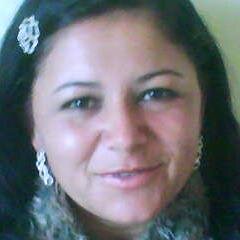 Feliz ,sincera  adoro a Deus sobre tudo..sou fiel espero anciosa a volta de Jesus!!!3
