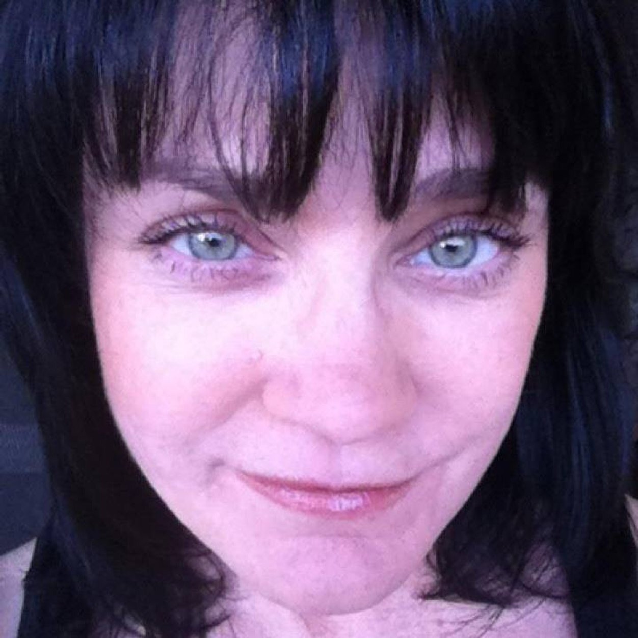 loriellacooper's profile picture. 