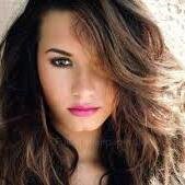 Demi soy tu fans numero 1 te amo sos mi vida wacha sos re linda te amo
