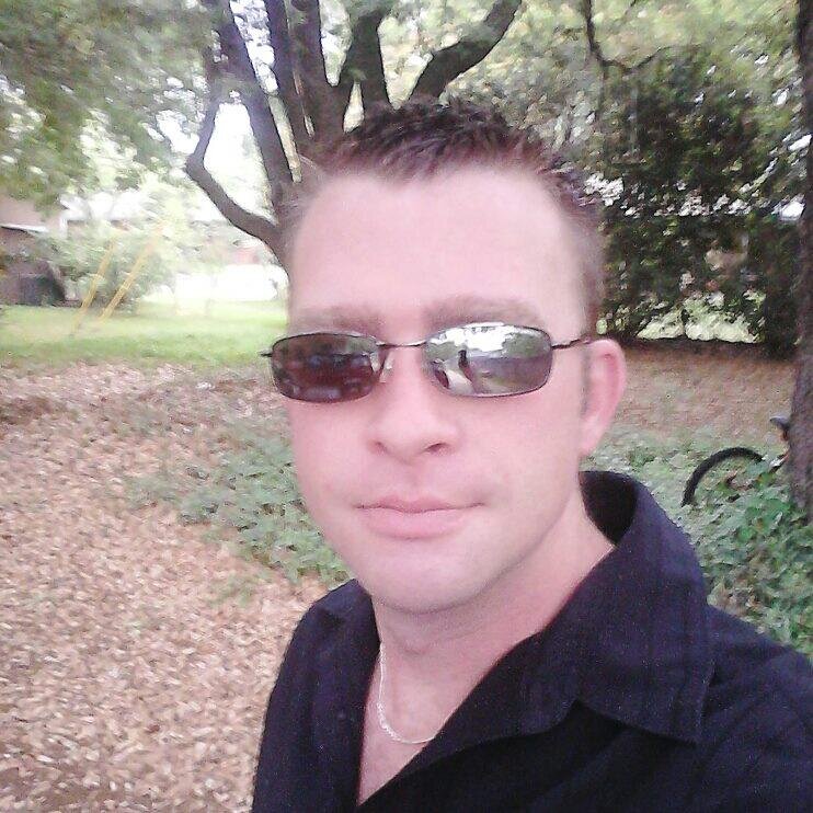 showmebby's profile picture. 