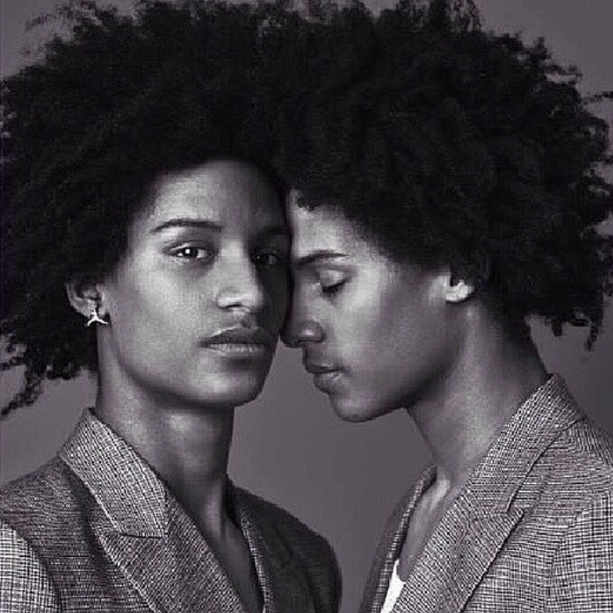 Go follow my new account @loveslestwins im @loveslestwins from instagram also ^_^ so go follow me my loves!!!!