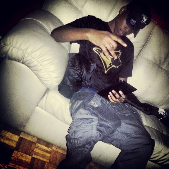@_YGBTcOP: I Smoke weed N Dodge Feds Cuz my Head Hard ##SoDntTryCallMeDumB