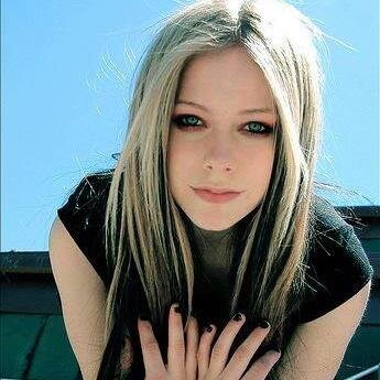 ComplicatedWTH's profile picture. Her lyrics taught you. #Lyrics #Meaningful