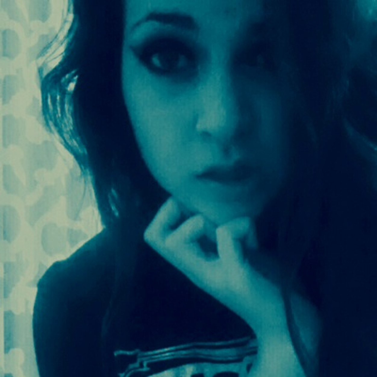Hi im clare i live in canada and im 17 years old