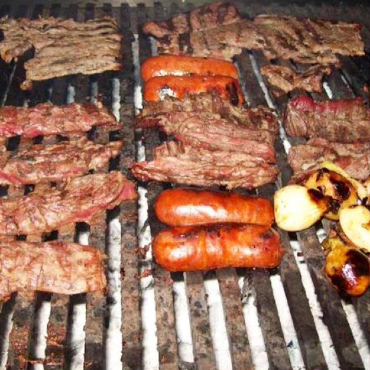 Lo mejor en carnes al carbon