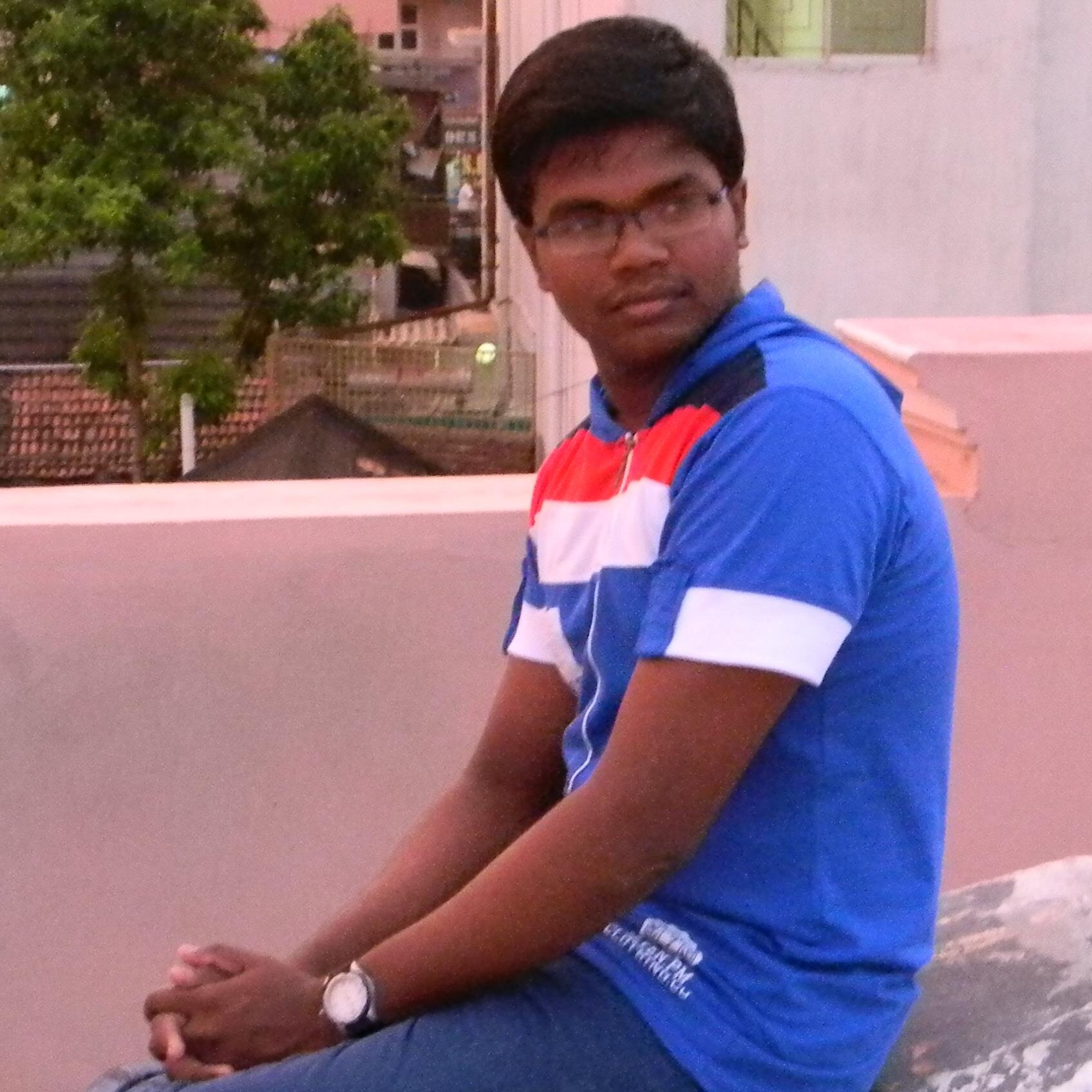 Hi, i am Rajkumar a funny guy, part time #blogger, #electronicgeek, #Entrepreneur, Gadget Lover, Internet addict & Founder of @techraju_com