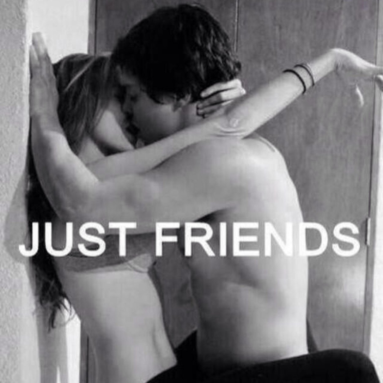 954Suzanne's profile picture. Rien a dire lol