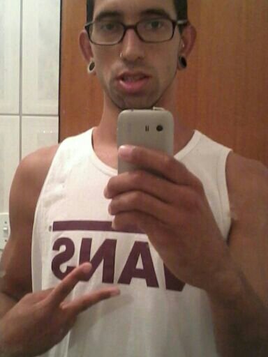 Vivendo o Hj pra nao pensar no amanha!  Te Amooo Meuu Amigooo, Ricardinhoo ♥ \o/, by: @_MariaCaires_ Akiiiie !!! sz