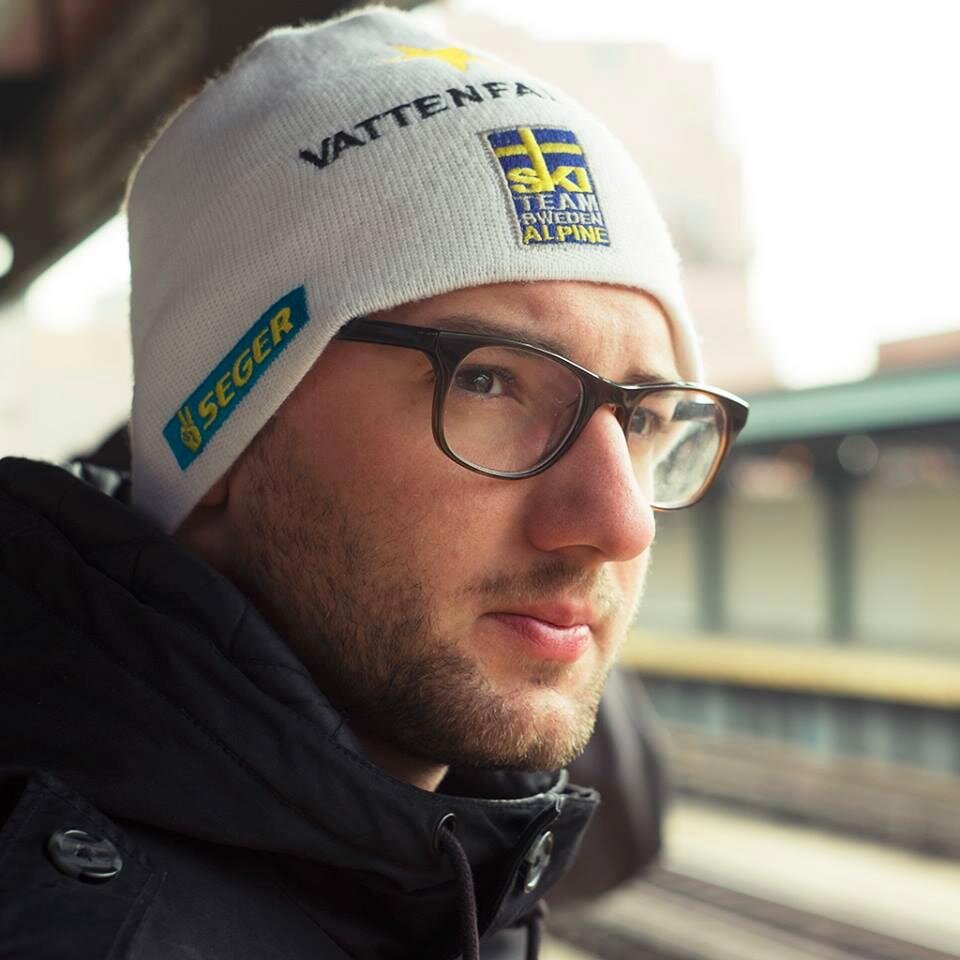 Making beautiful software for i-devices. Backcountry skier. Co-founder of @madebybowtie.