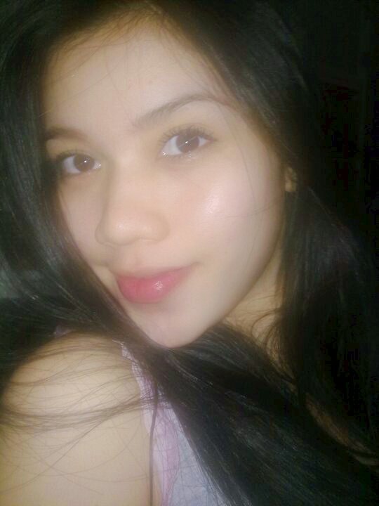 there once was a little girl who never knew love until a boy broke her HEART-Megan Fox