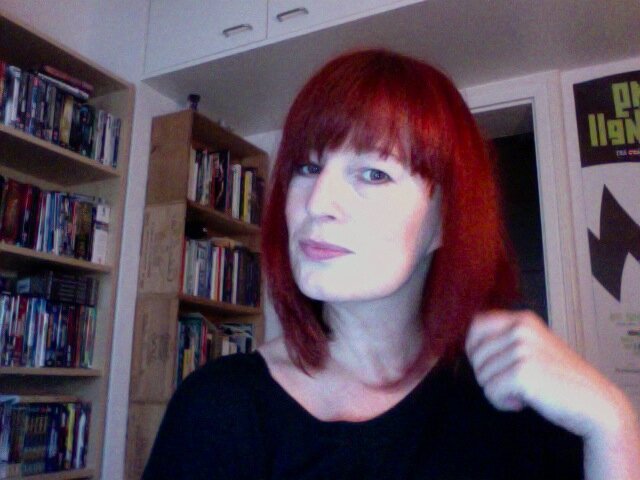 Philosophy lecturer, works in Aesthetics, likes nice-looking objects. Barely tweets at all.