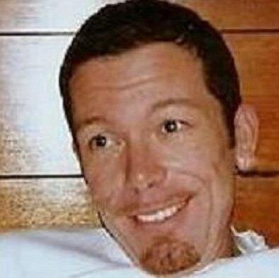 wallaceroon's profile picture. 