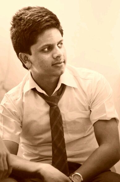 I don't  like to write bout myslf ..knowing somone is done by meeting nt by reading...so m unknown to all nd f9 with it..