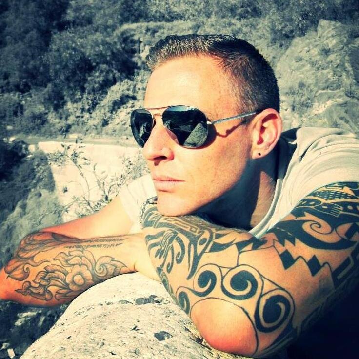Kyle Kendall, nutritionist, personal fitness trainer, health enthusiast, vegan. LOVE LIFE!