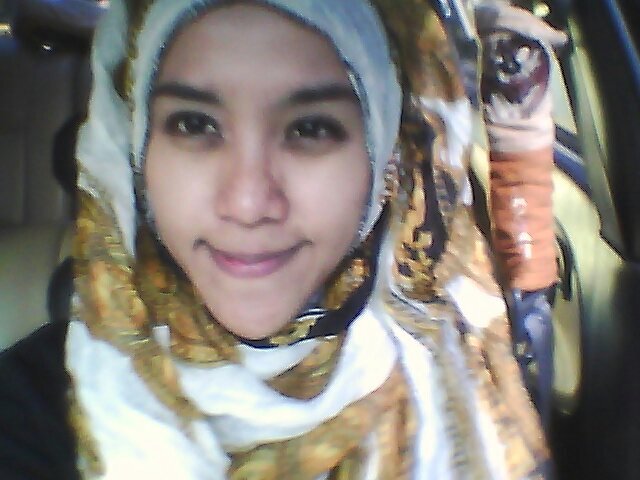 Happy wife, happy mom and happy life. I love Allah